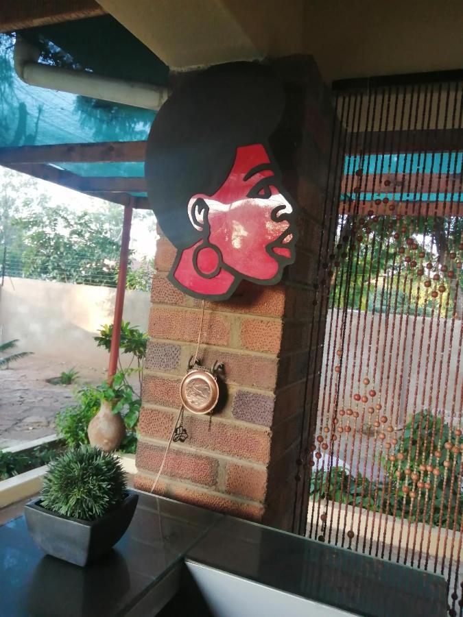 Birdville Bnb Guest House Gaborone Exterior photo