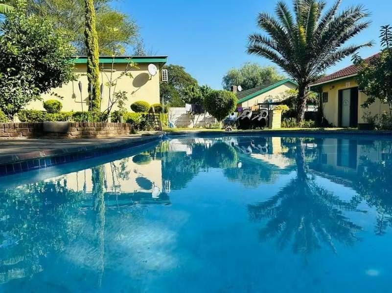Birdville Bnb Guest House Gaborone Exterior photo