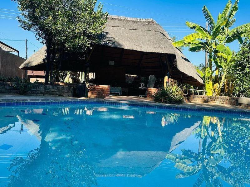 Birdville Bnb Guest House Gaborone Exterior photo